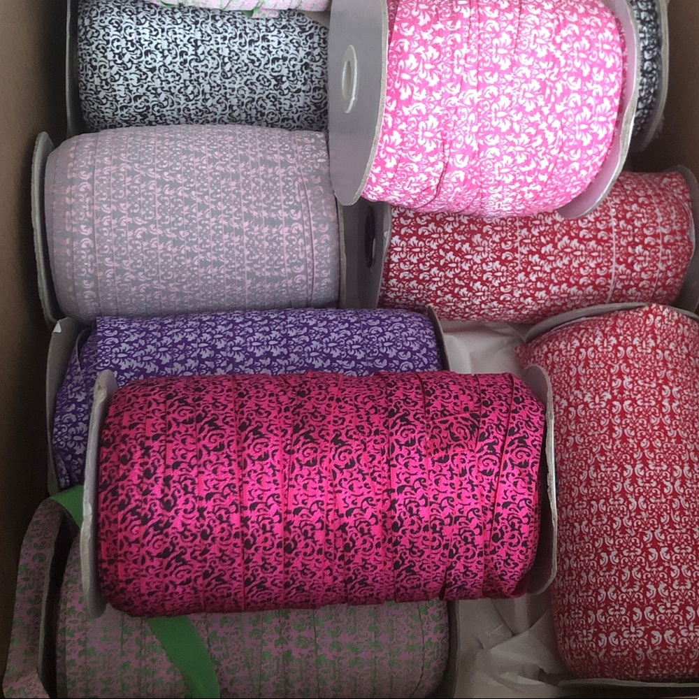 10 Yards RED AND WHITE Foldover Elastic Damask
